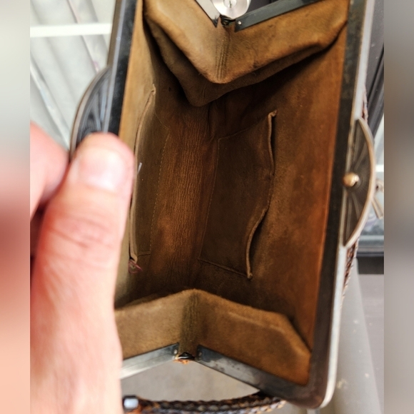 Antique Tooled Leather Purse Floral Design Art Nouveau Turnlock Bag - Picture 9 of 12